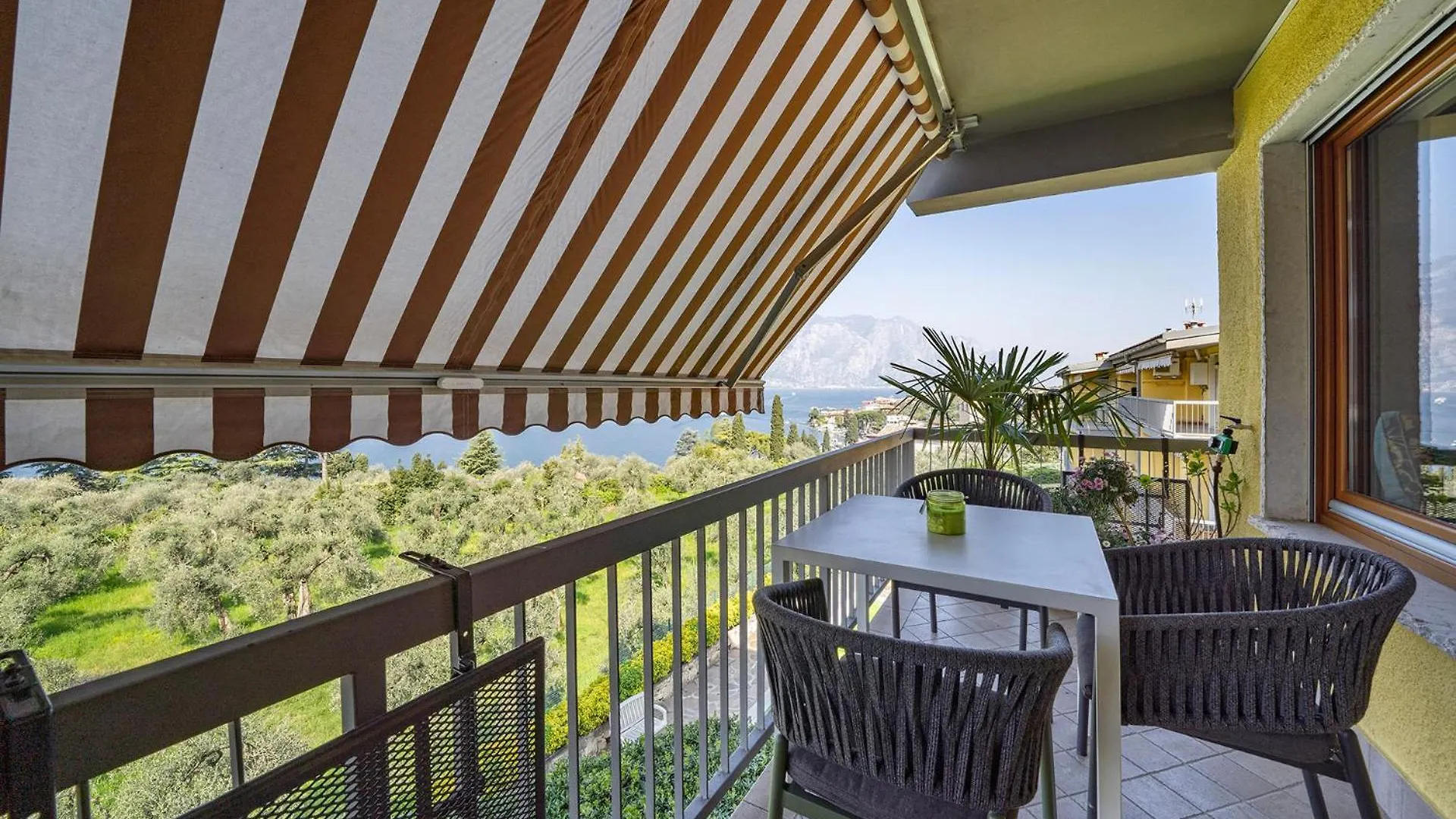 City Central Apartment - Via Panoramica 38 - Malcesine - Pool & Amazing Lakeview