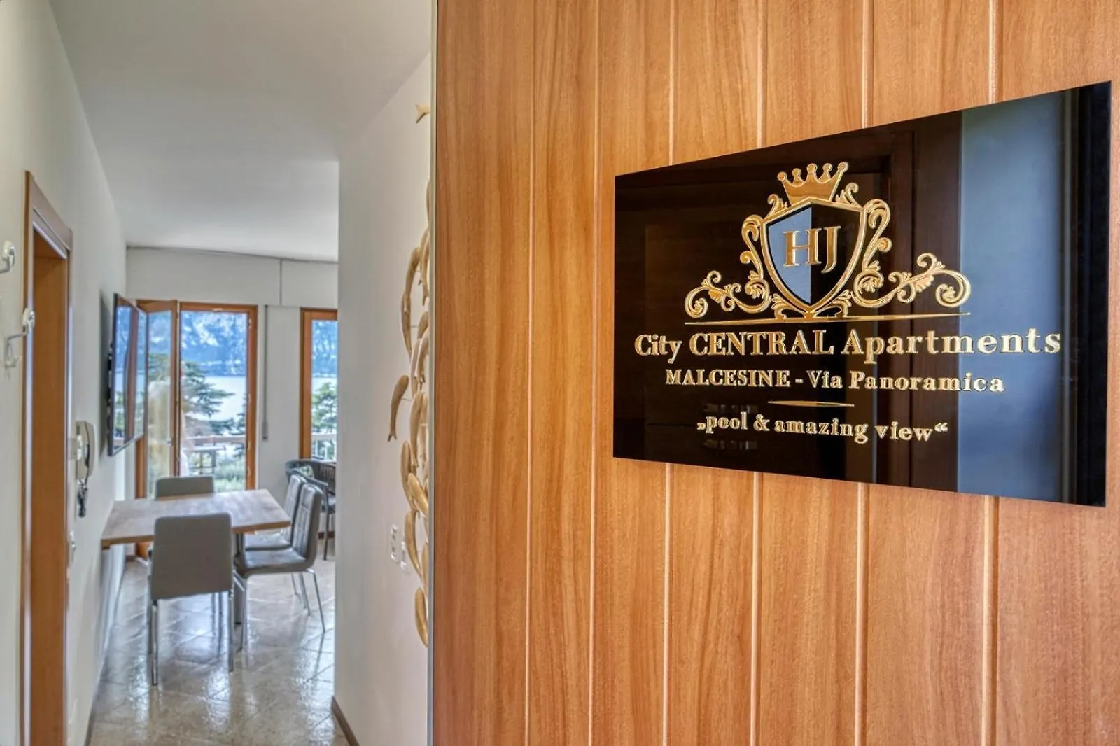 City Central Apartment - Via Panoramica 38 - Malcesine - Pool & Amazing Lakeview 0*,  Italy