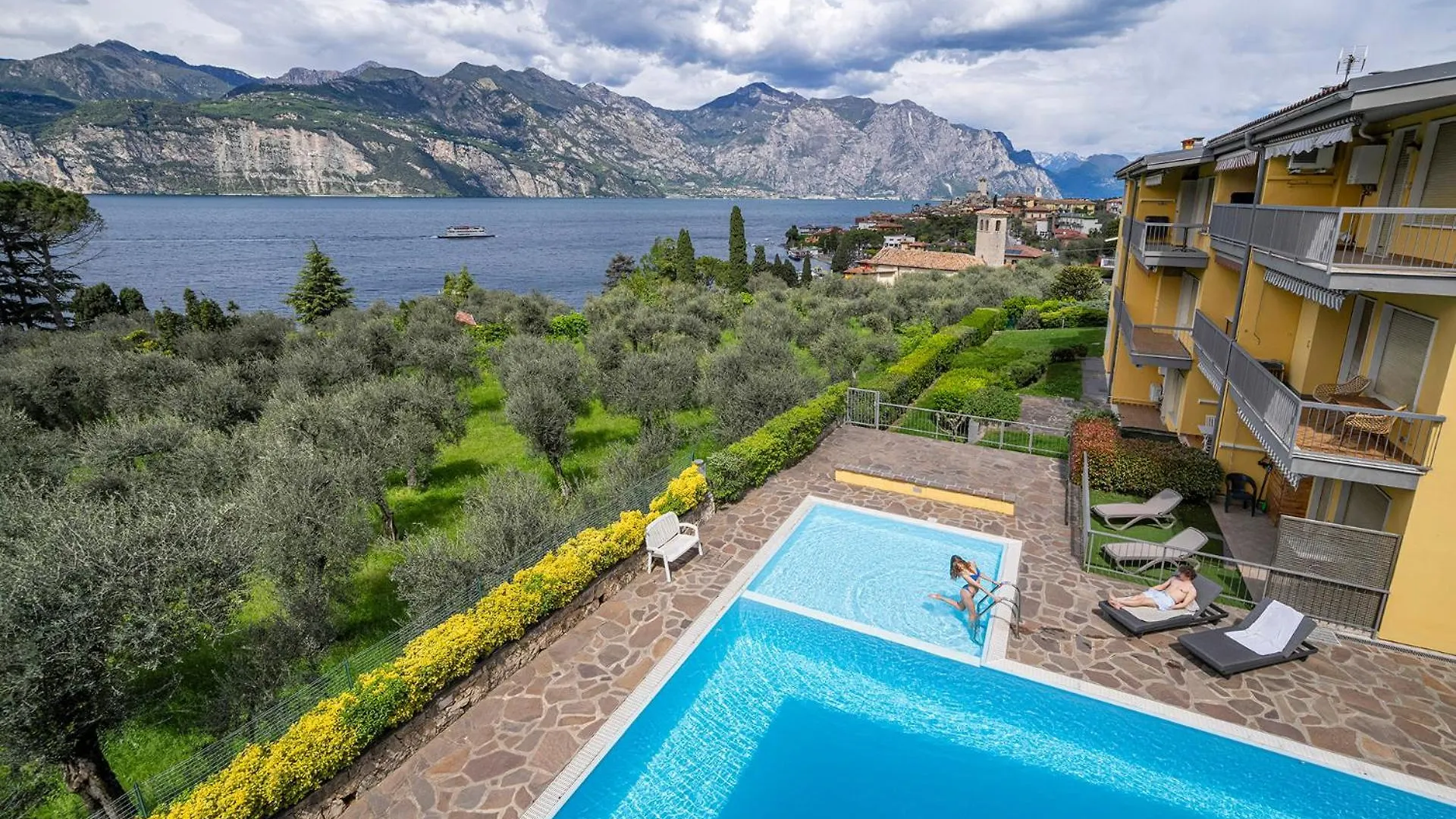 City Central Apartment - Via Panoramica 38 - Malcesine - Pool & Amazing Lakeview
