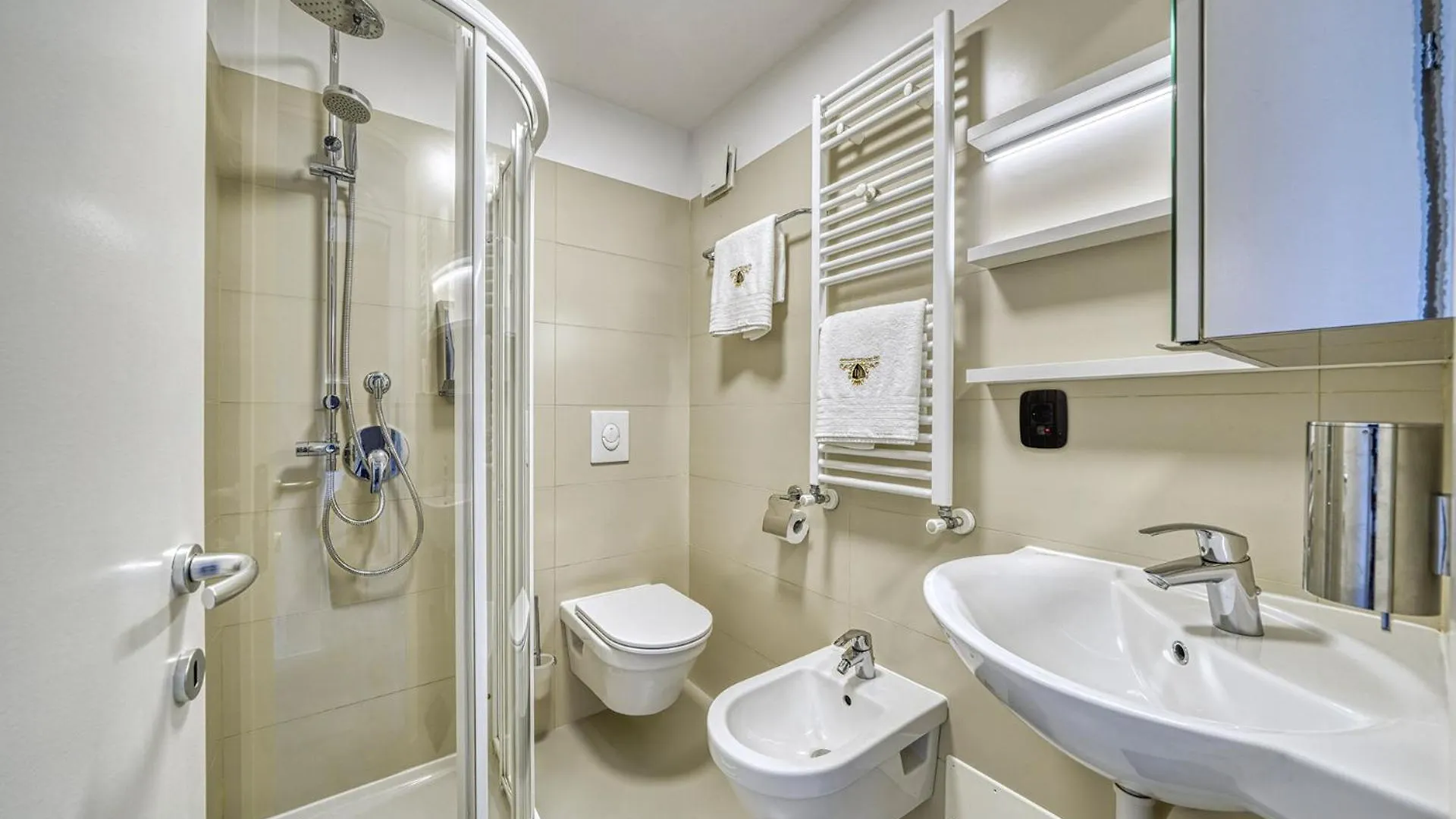 City Central Apartment - Via Panoramica 38 - Malcesine - Pool & Amazing Lakeview